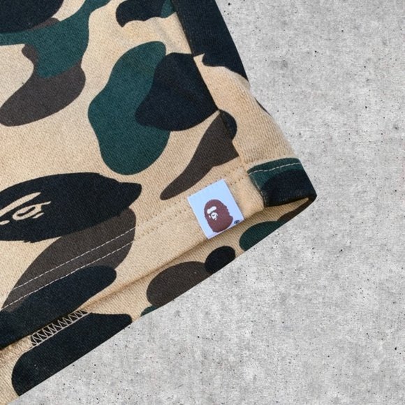 BAPE shorts OG camo tan - Picture 2 of 4